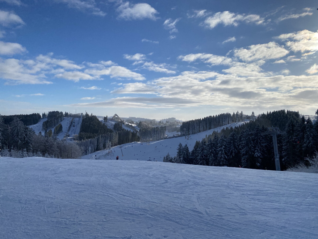 Blick zum Poppenberg und Herrlohkopf