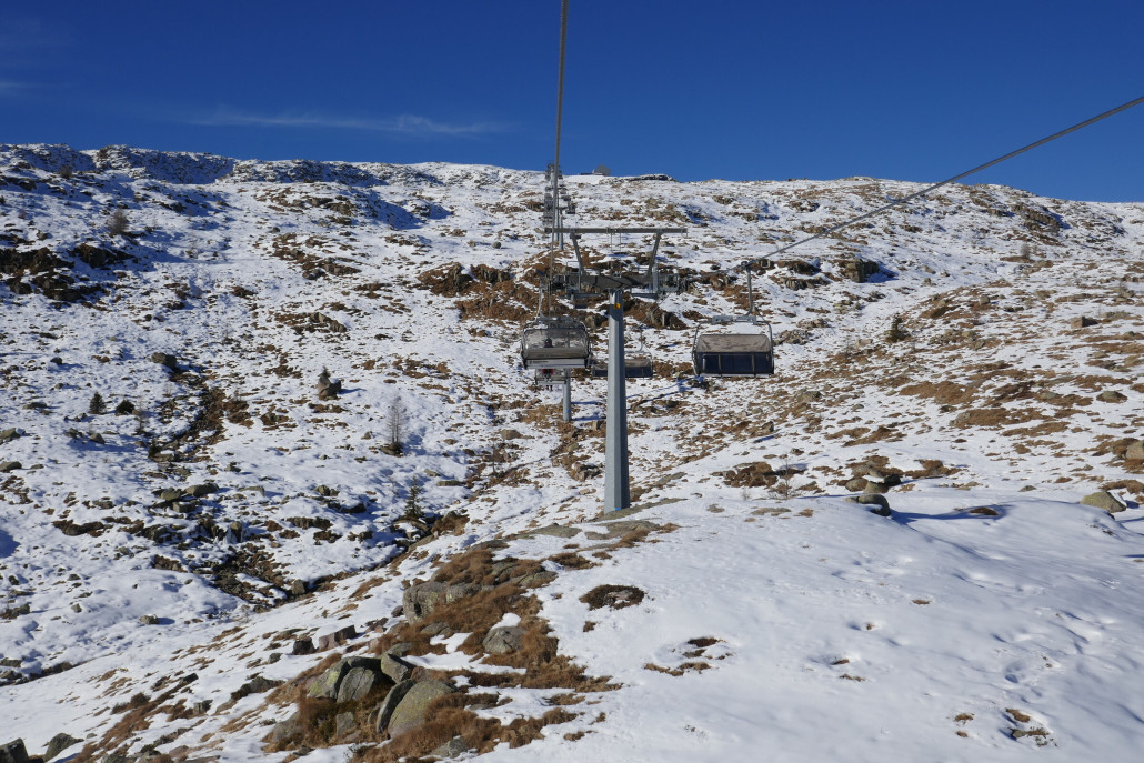 Lange 4KSB vom Lago Cavio zum Col Magherita hoch. Hier sieht man noch mal die Schneelage auf einem Südhang auf ca. 2400Hm.