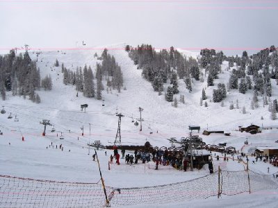 63-Warteschlangen Blanchets und Colosses klein.jpg