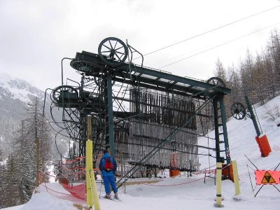 Historisches Bild. Seit diesm Jahr fährt hier auf längerer und versetzter Trasse die 6-KSB La Roche.