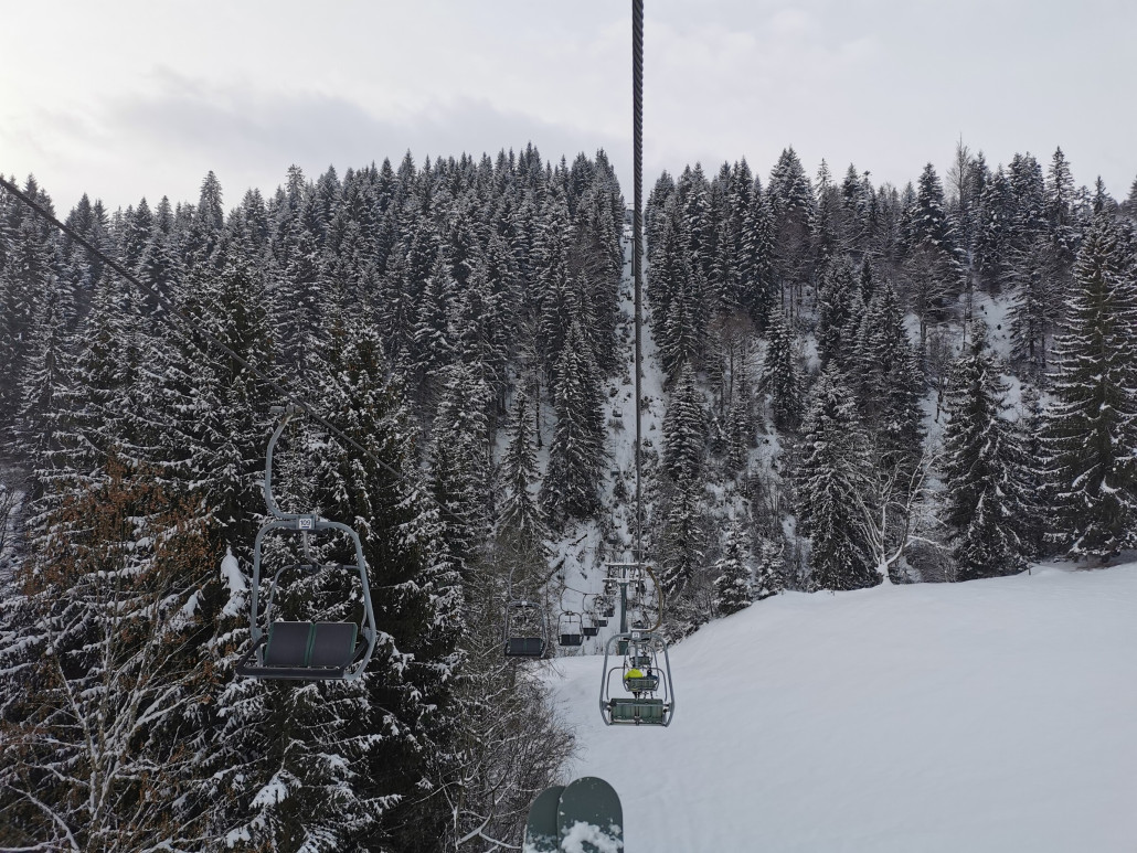 1. Hier ist die schöne Anlage. Mittlerweile im Winterkleid und ein bisschen Neuschnee kommt noch dazu.