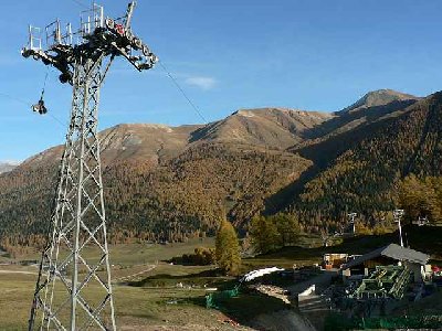 Stütze 2 wird das Hilfsseil eingezogen.