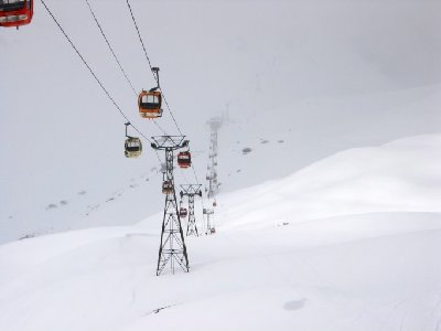 Blick zur Mittelstation am Col de la Chiaupe