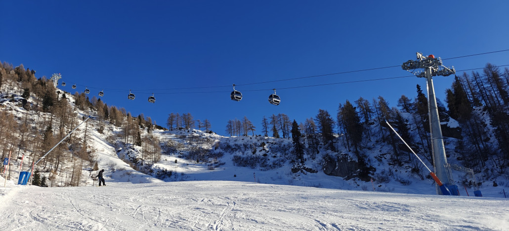 In diesem letzten freischwebenden Streckenabschnitt ist das Aufschaukeln schon relativ stark.