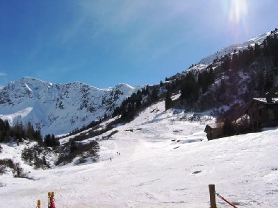 Blick von Les Bauches in Richtung &amp;quot;Crozats bas&amp;quot; und Crete de Inversens