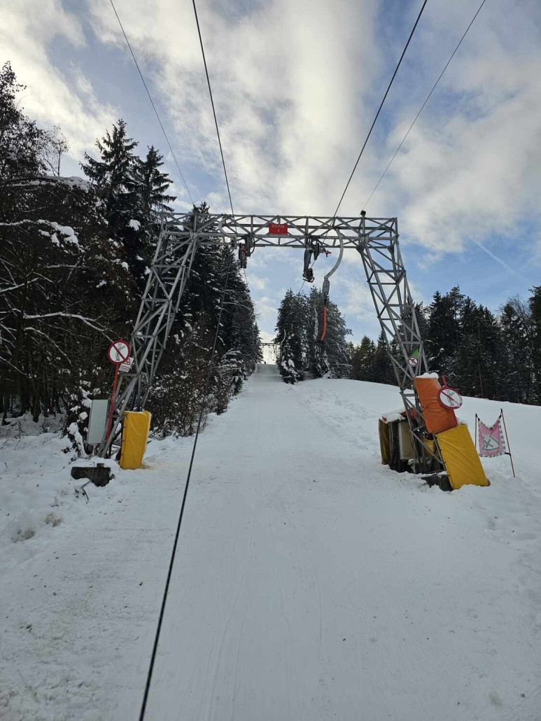 Hier hat Stemag noch die klassischen Gitterportalstützen verbaut.