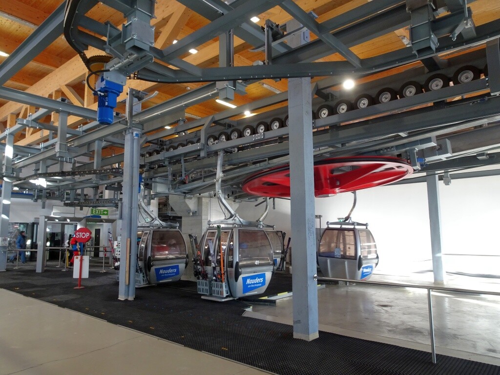 01 6EUB Bergkastel Talstation.jpg