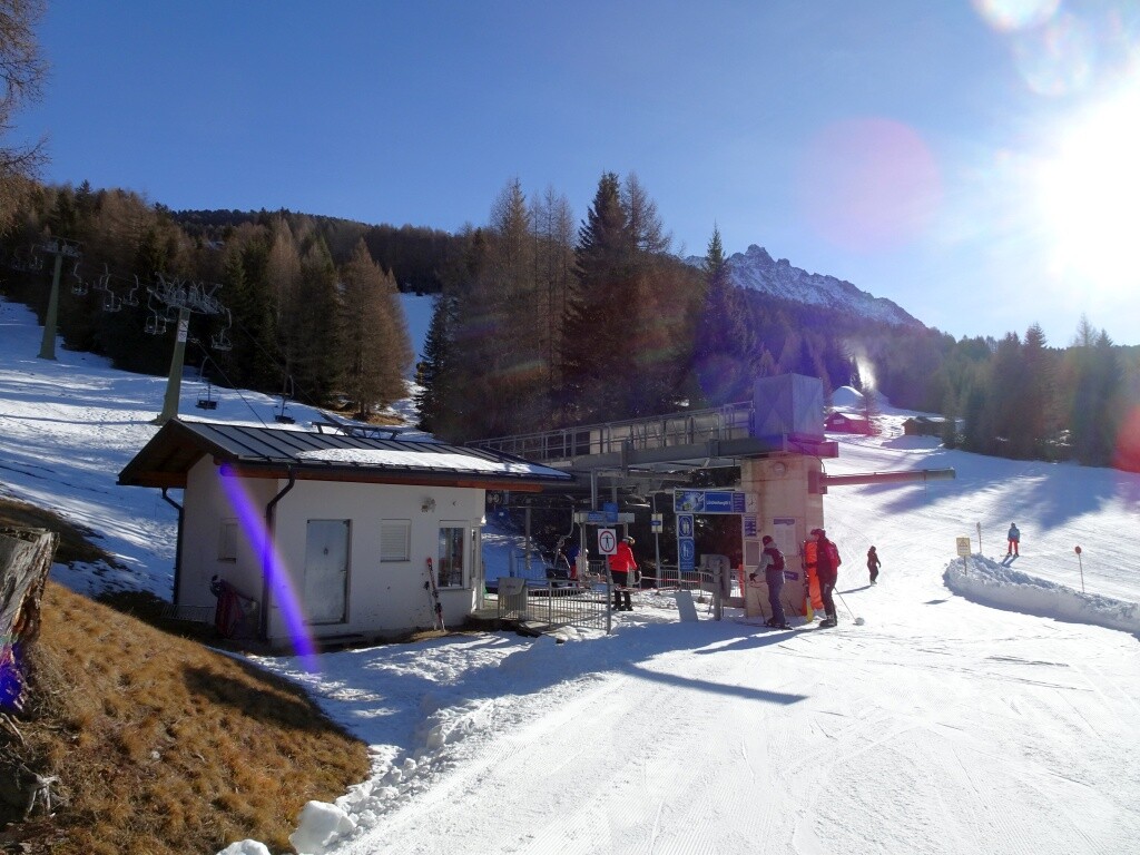 27 DSB Lärchenhang 2 Talstation.jpg