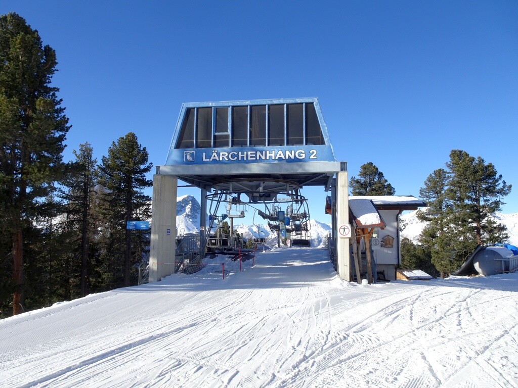 29 DSB Lärchenhang 2 Bergstation.jpg