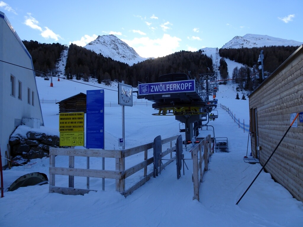 30 3SB Zwölferkopf Talstation.jpg