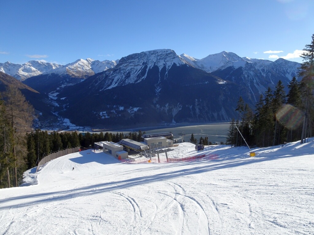 40 Bergstation der 10EUB St.Valentin-Schöneben und Talstation der 10EUB Höllentalbahn.jpg