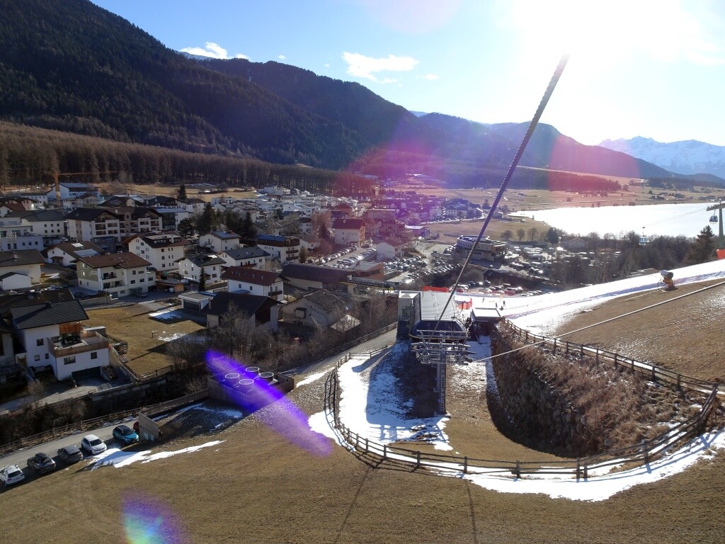 50 Blick auf St.Valentin mit dem bereits zugefrorenen Haidersee.jpg