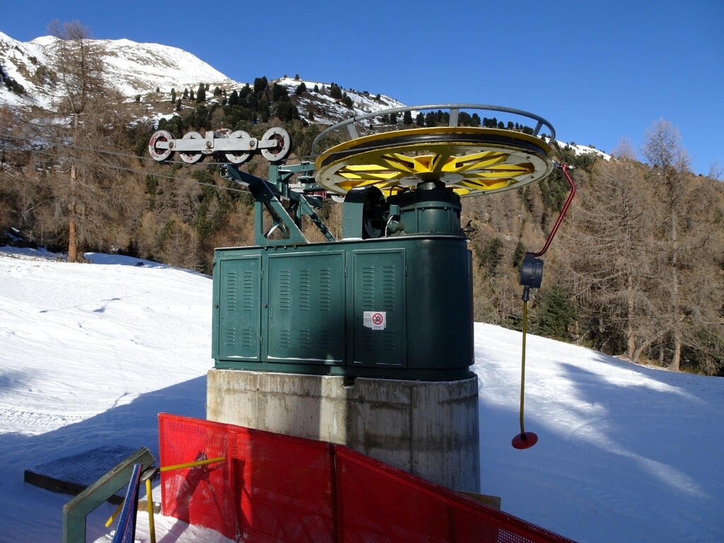 57 SCHL Valatsch Talstation.jpg