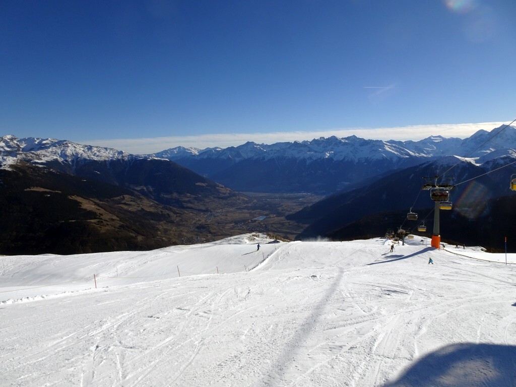 12 Watlespiste mit klasse Teifblick ins Vinschgau.jpg