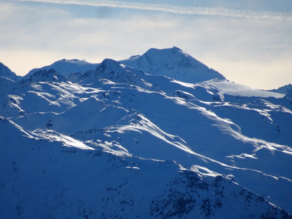18 Dürfte das Skigebiet am Stilfserjoch sein.jpg