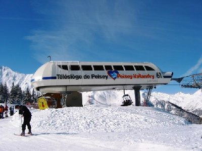 6 KSB Peisey, Leitner (1592 m./469 Hm), hier die Bergstation im Bild