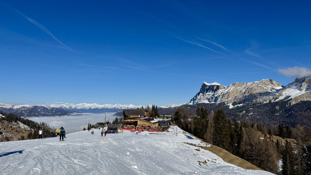 Montag, Nebelmeer im Tal Richtung La Villa u. Badia