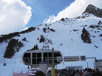 Talstation 6 KSB Bois de l´Ours. Die Menschenmenge war binnen 2-3 Minuten weggeputzt