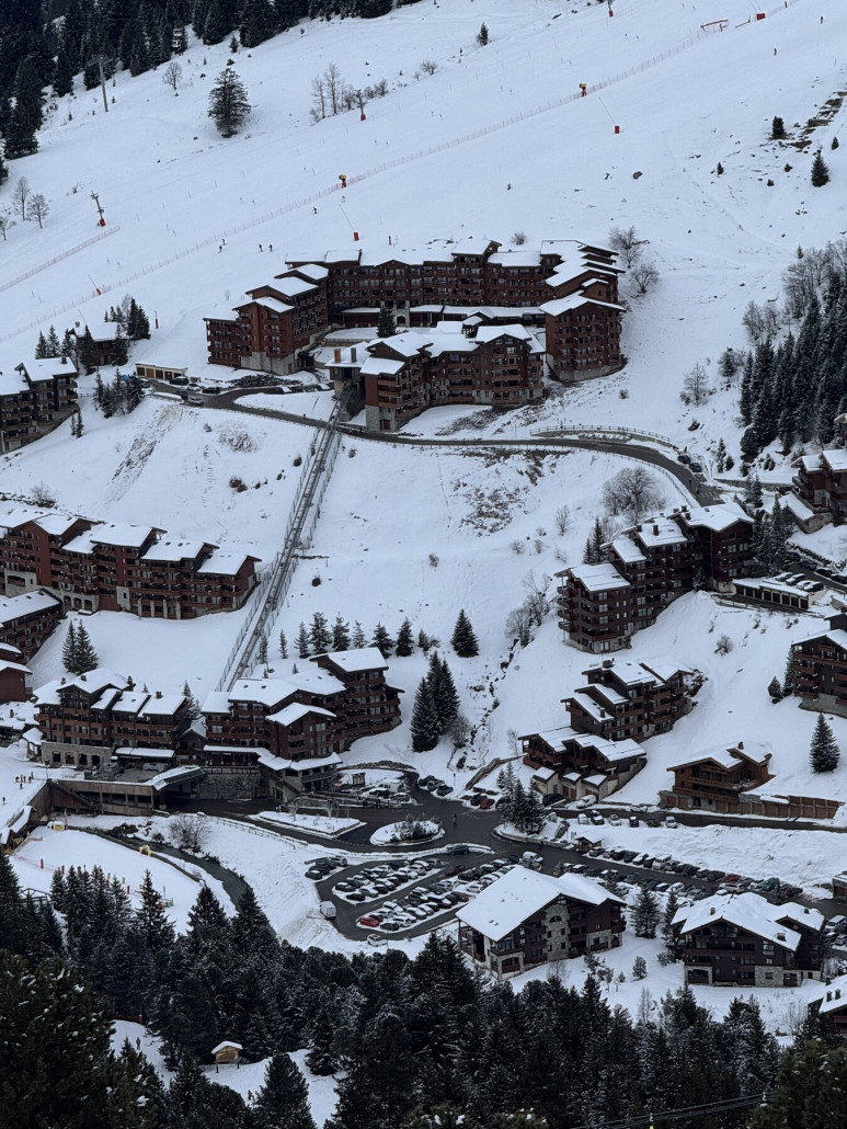 Kurz vor Mottaret dieser Blick auf unser Quartier Pierre et Vacances Les Crets