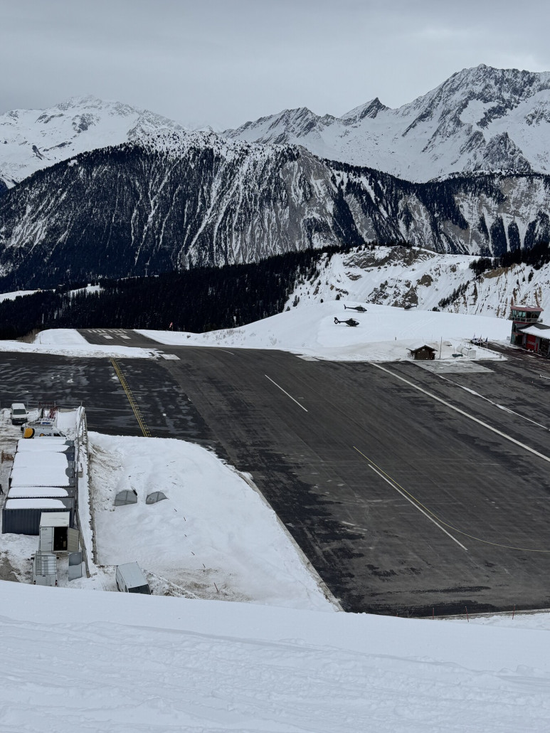 Altiport, Pflichtfoto