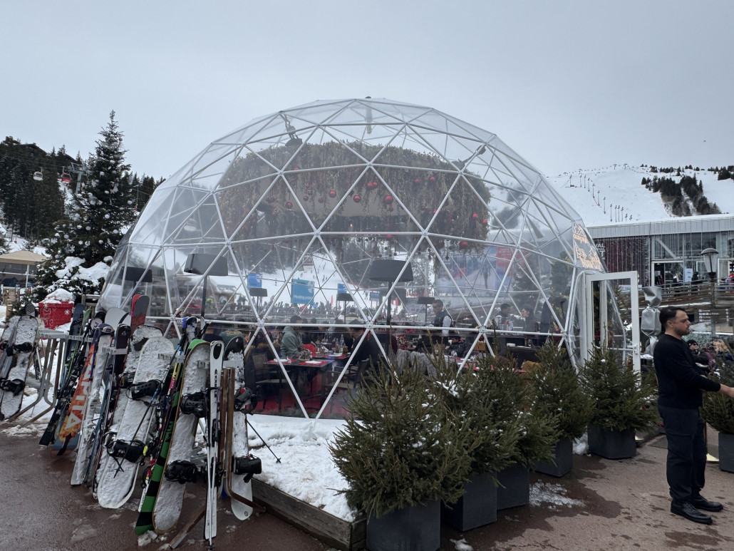 Da drinnen kann man essen