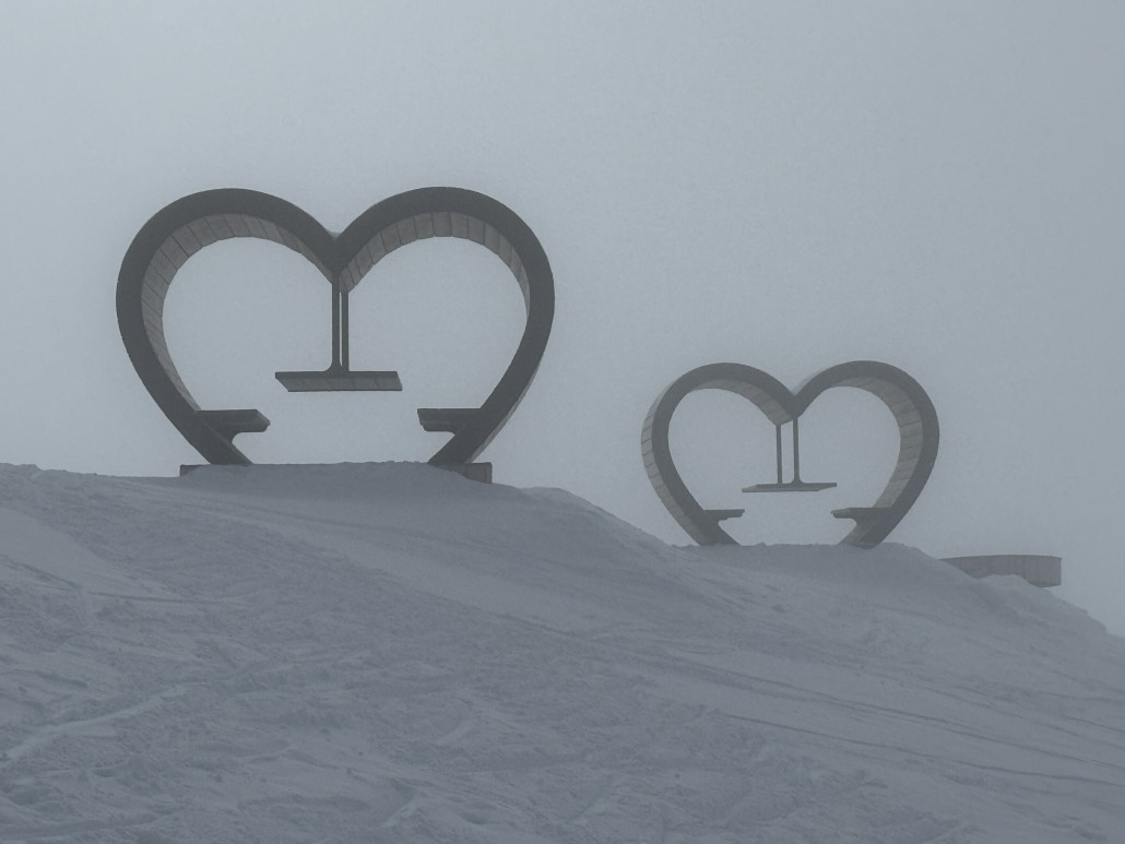 Oben am Roc de Fer. Perfekter Ort für einen Heiratsantrag