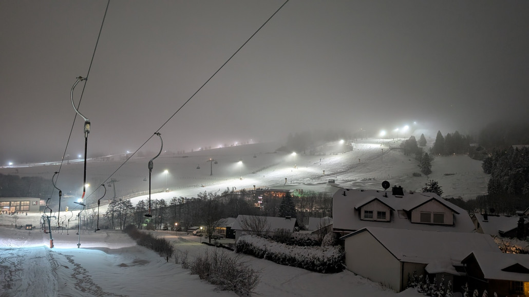 Etwas gefrierender Nebel am Berg