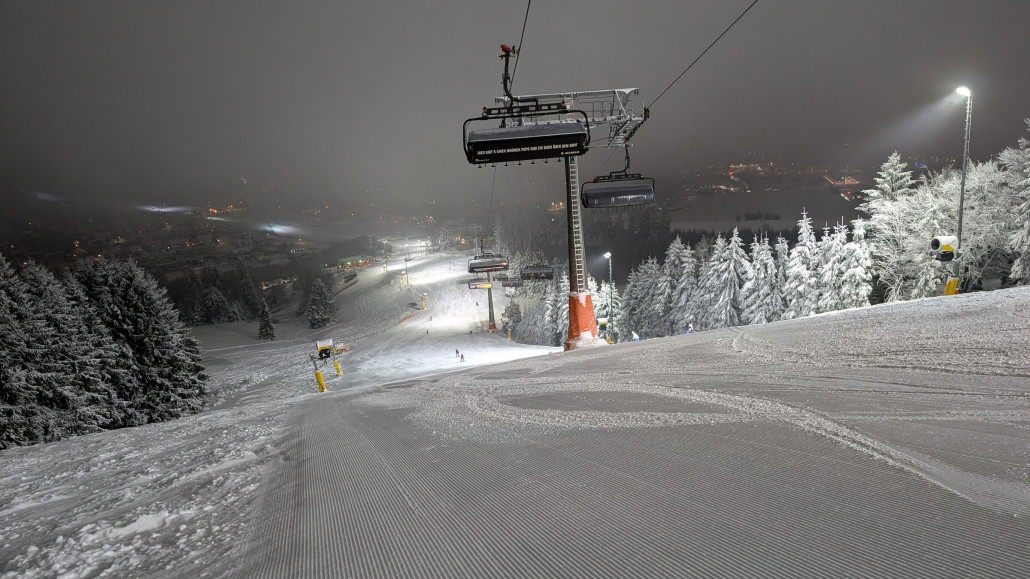 Gut präpariert. Nicht wie im Schwarzwald bei Flutlicht;)