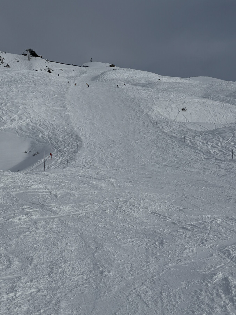 Um 15 Uhr riss es plötzlich auf. Pramint, eine unserer Lieblingspisten, weil’s immer einen guten Schnee hat