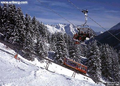 Gampenbahn mit der Kandahar im Hintergrund