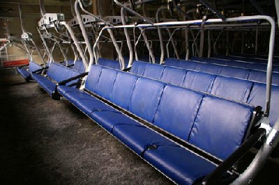 13. November 2006 - viel Spass dann bei minus 10 Grad und steifer Brise auf diesen Sitzen...