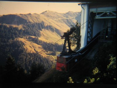 Kitzbühel Pendelbahn zum Hahnenkamm.jpg