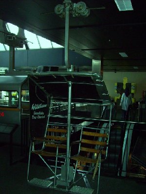 Kuppelbare Doppelsesselbahn &amp;quot;Wildhaus&amp;quot; mit schrï¿½gen Sesseln.