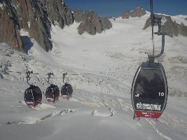 eine herrliche- einmalige Fahrt über riesige Gletscher