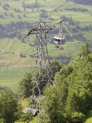 Stütze einer 125er Pendelbahn von Habegger. Luftseilbahn Betten FO-Bettmeralp
