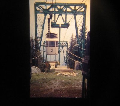 älteste österreichische Pendelbahn auf die RAX  mit 3 Portal und 2 Gittermasten