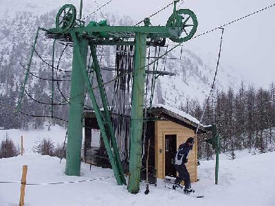Skilift TSA eigendlich nur ein Schlechtwetterlift im unteren bereich. Trotzdem Toller Slalomhang