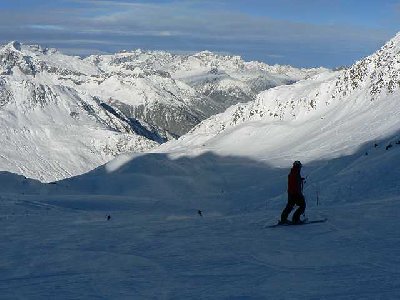 Anna Gletscherhang. Hier ein Gletscherbügellift währe Hammer. Der Beste Hang der langen Abfahrt.