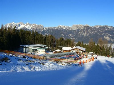 &amp;quot;Mittelstation&amp;quot; Höfi Express