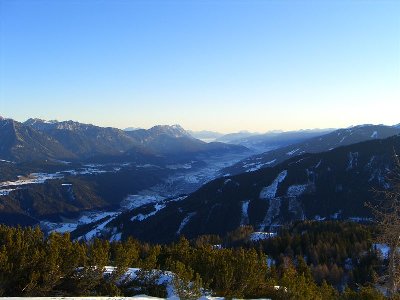 Blick über Hochwurzen hinweg zur Planai