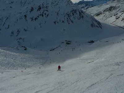 Ackerhang Alpsu. Lieber 10mal Gletscherhang am Gemsstock als einmal diese Piste.