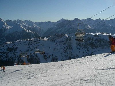 Schneekar Im Hintergrund Harakiri.JPG