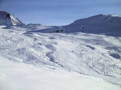 Bergstation Bodmenstafel vom Sessellift aus gesehen.