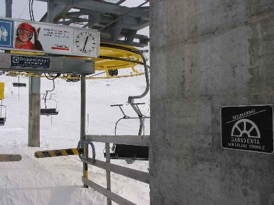 Links Doppelmayr, rechts Garaventa