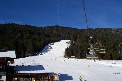 Talabfahrt vom Mooskopf nach Flachauwinkl nahe Talstation 6er-KSB Sunshine Shuttle