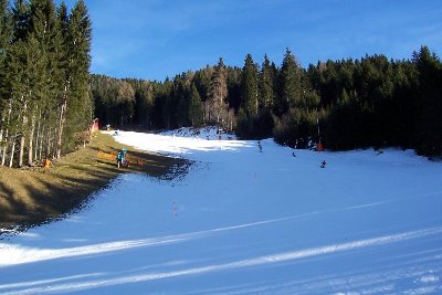 Talabfahrt vom Roßkopf nach Flachauwinkl<br />ohne Beschneiung wäre hier wohl eine grüne Wiese