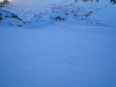 Um 16.30 ist es schon recht dunkel und wir begeben uns auf die Abfahrt Richtung Armentarola. Hier der Starthang