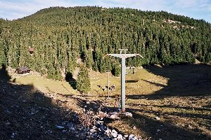 Aufgenommen Dezember 2003: alter LSAP - Schlepper Mulda, ohne richtige Verbindung zum Hauptskigebiet (10 Minuten Aufstieg auf einer Forststrasse ist für mich keine Verbindung!!!)