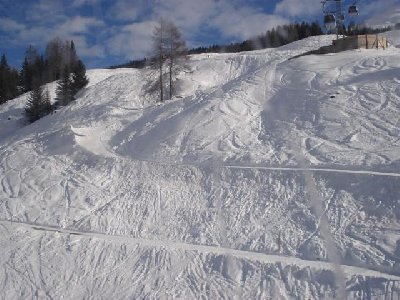 &amp;quot;Todeskurve&amp;quot; von unten, von rechts die steile Anfahrt