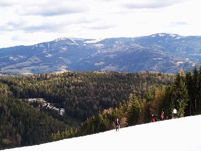 Blick von der Lammeralm zum gegenüber liegenden Stuhleck